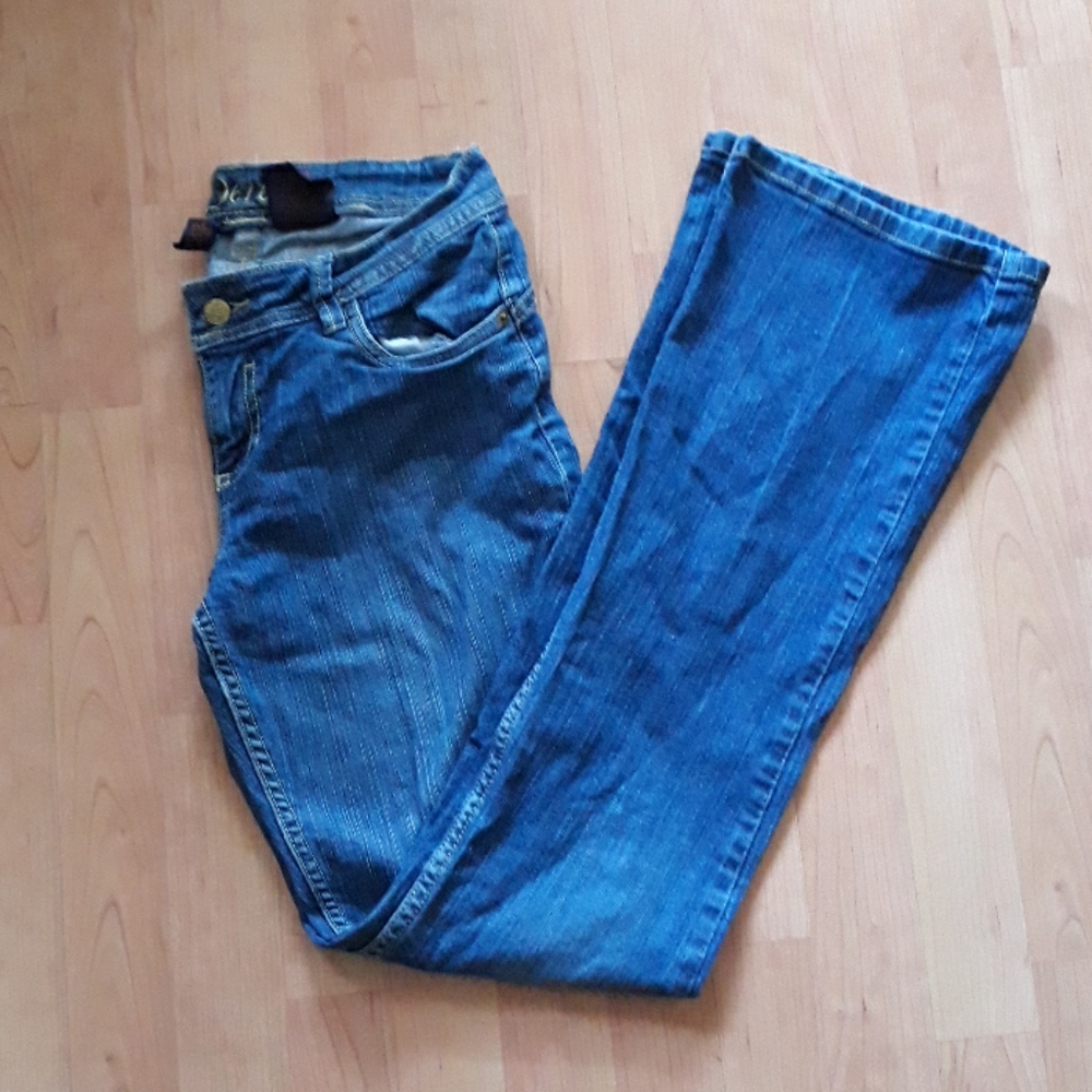 Dereon jeans